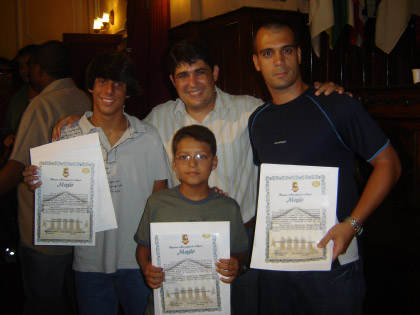 Esportistas ganham homenagem